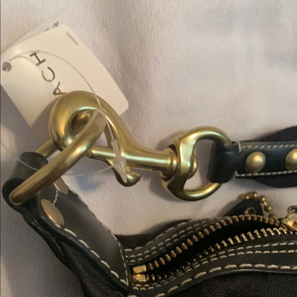 Black Coach Women's Bag - Picture 3 of 7